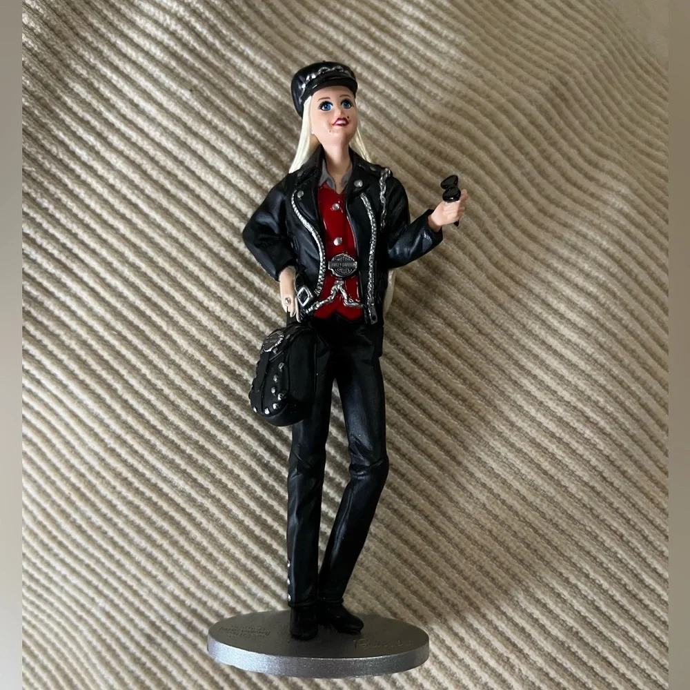 Vintage Hallmark Keepsake Barbie - Picture 6 of 6